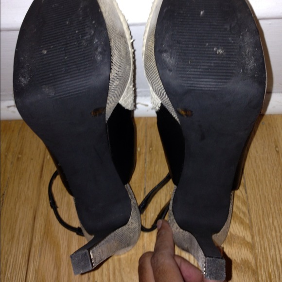 Black and cream snake skin leather platform heels - Picture 3 of 4