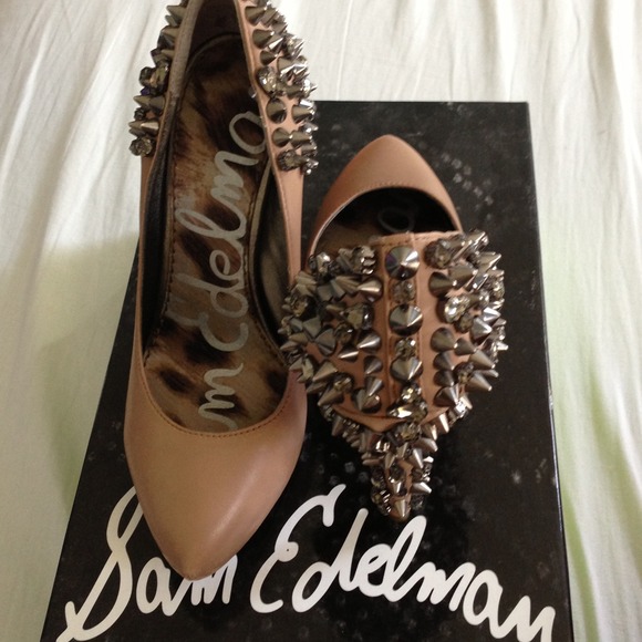 🚫SOLD🚫 Brand New Sam Edelman Roza Nude Pumps