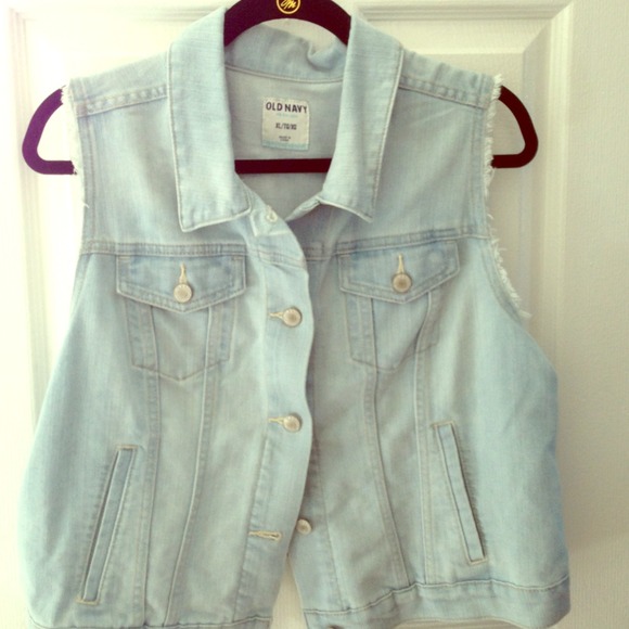 💜Light wash denim vest💜