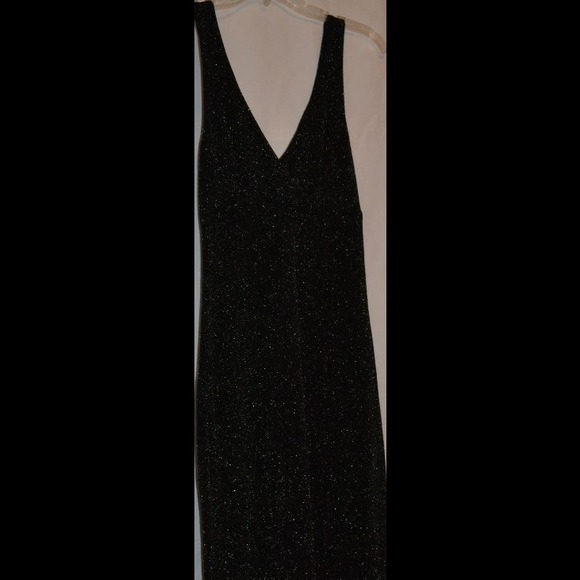 Ladies Formals - Picture 2 of 4