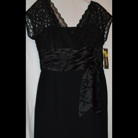 Ladies Formals and Cocktail Dresses