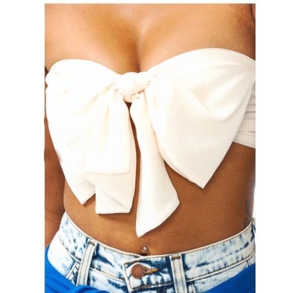 ❌SOLD❌White Bow Bandeau Top