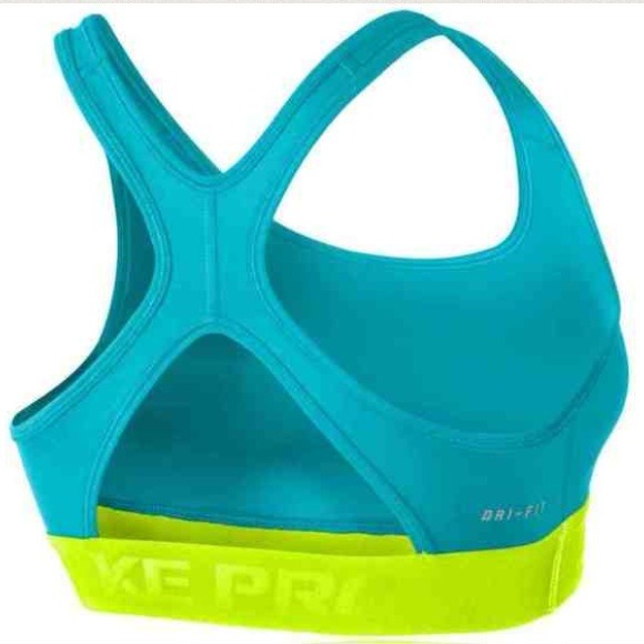SEARCHING NIKE PRO BRAS