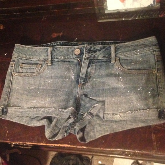 ✨💎GLiTtErY💎✨ American Eagle shorts!!