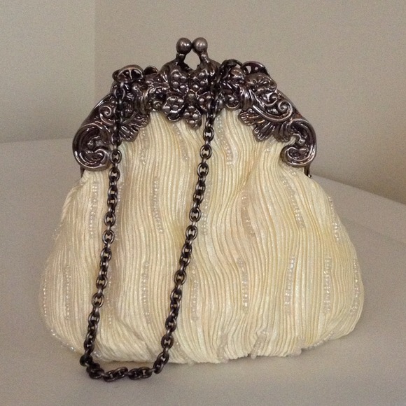 Yellow vintage design evening bag 🍈 - Picture 4 of 4