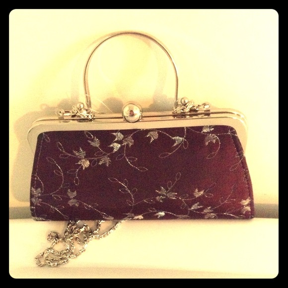 Burgundy with silver embroidery evening bag 🅾