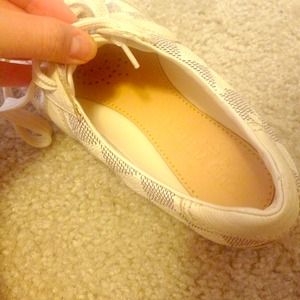 Additional photos for Louis Vuitton Sneaker