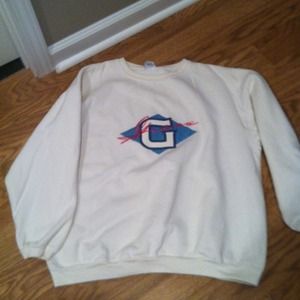 Guess sweatshirt