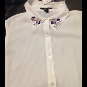 🚫❗SOLD❗🚫Hi-low jeweled neck sheer top