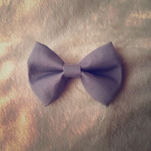 Grey Bow