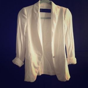 🎀White Zara Blazer🎀