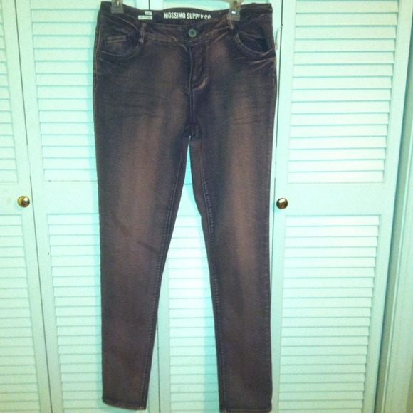 Really cute pair of skinny jeans
