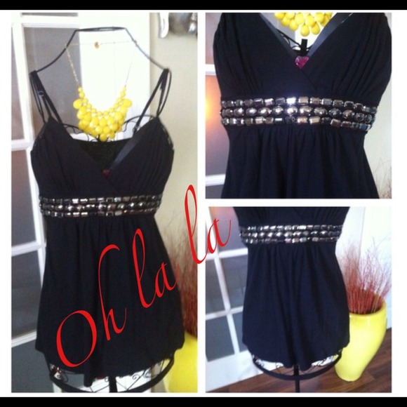 🚩RESERVED🚩TILL FRIDAY ⚡Spaghetti strap shirt⚡