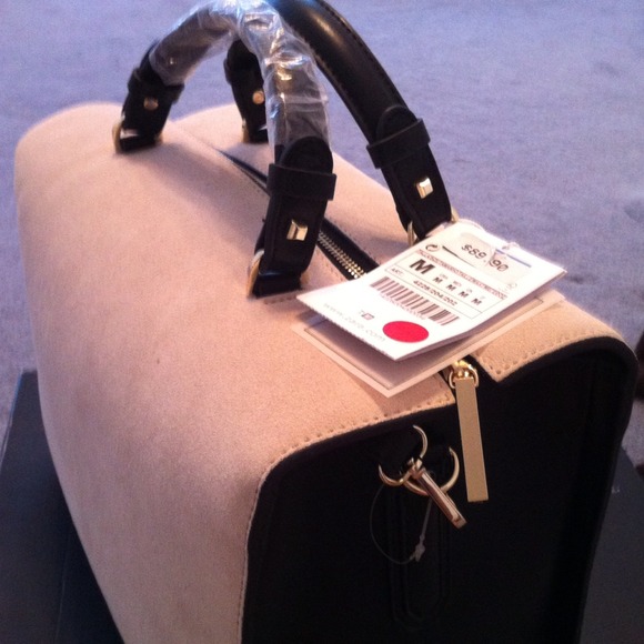 🚫SOLD🚫Handbag - Picture 4 of 4