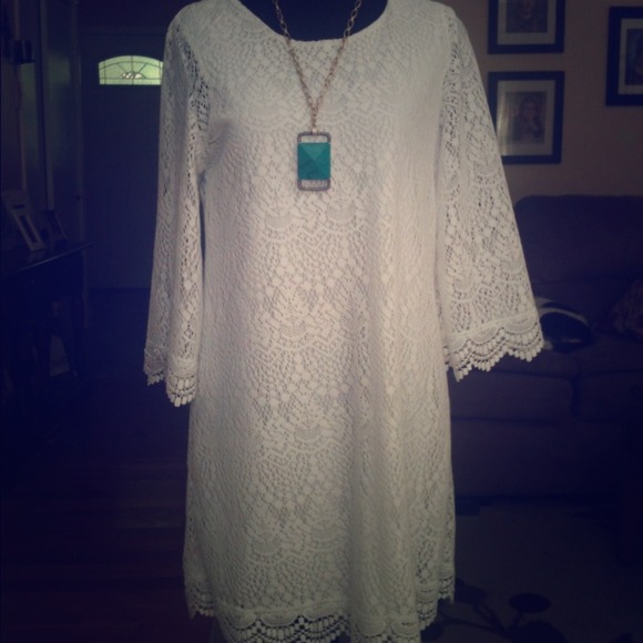 SOLD in Bundle Short and sexy lace dress