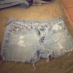 True Religion Cuttoffs