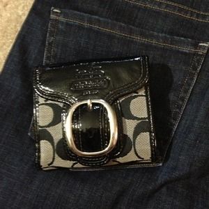 Authentic Coach Patent Leather & Hardware Wallet!