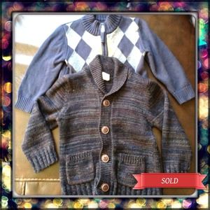 🔵SOLD🔵⚓2 pre loved toddler sweater⚓