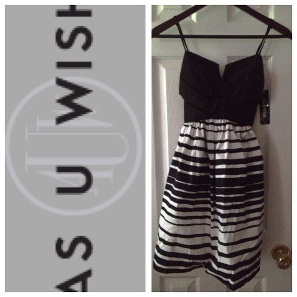 ❌Reserved❌NEW As U Wish strapless dress