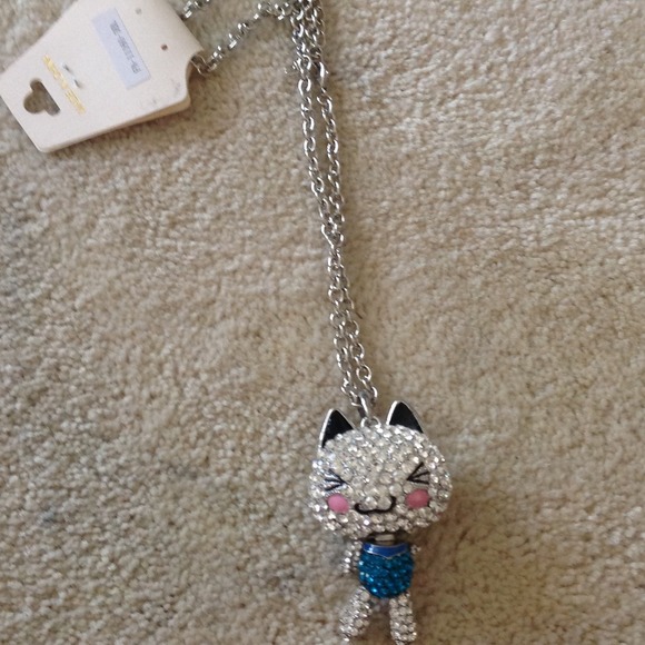 New and cute. - Picture 2 of 3