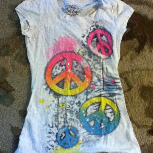 Colorful Peace Tee - Picture 1 of 1