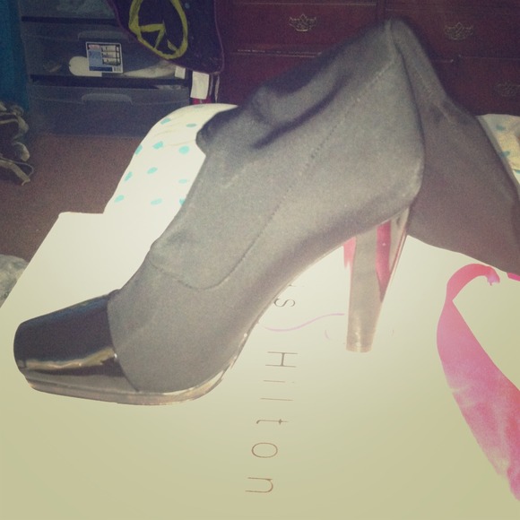 Paris Hilton Knee Length. Boots