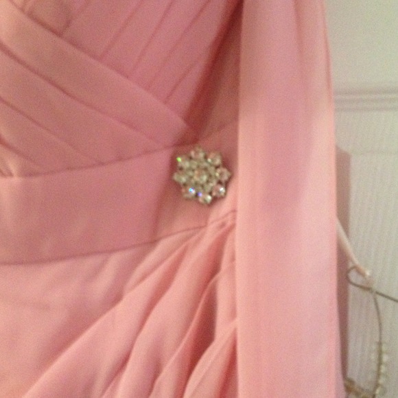 Dress - Picture 2 of 4