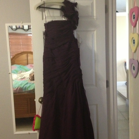 Dress - Picture 2 of 2