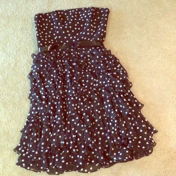 White House Black Market Beautiful dress