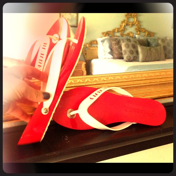 💥💥Authentic Burberry Flip Flops.💥💥