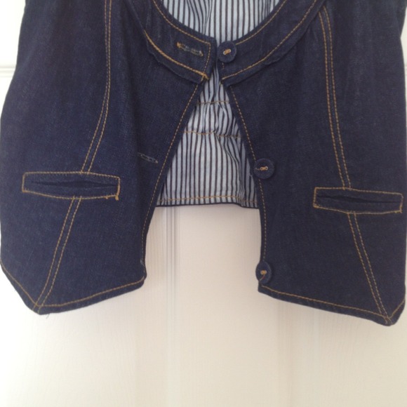 Jean vest - Picture 3 of 3