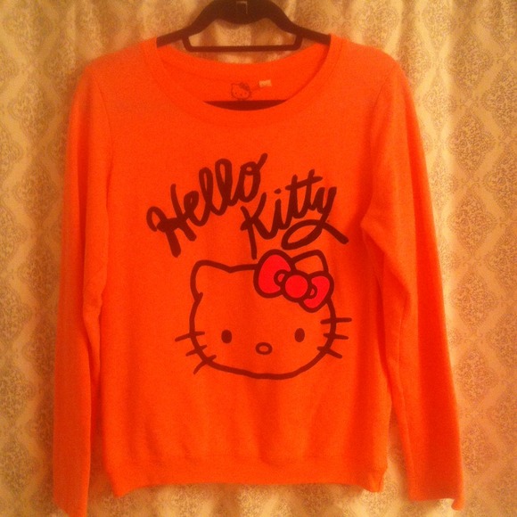 50% off $18 Hello kitty sweater