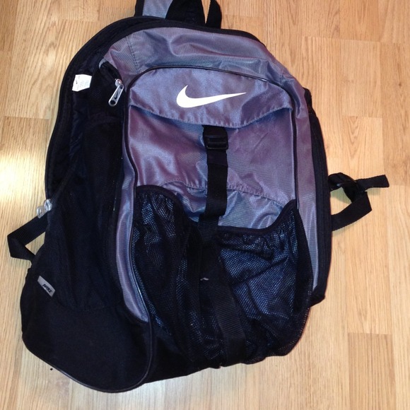 Grey and black soccer bag! - Picture 1 of 4