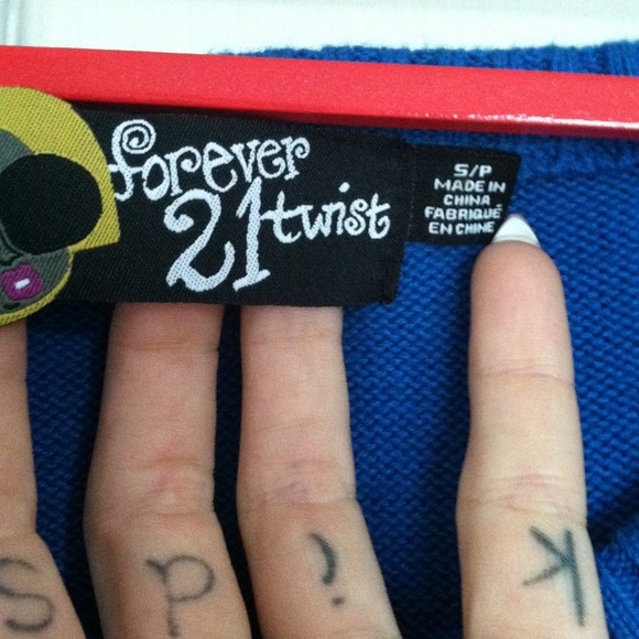 Sweater - Picture 2 of 4