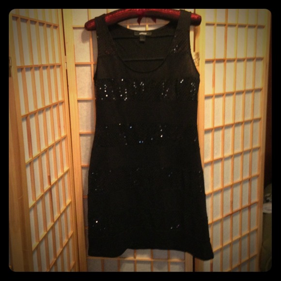 Black sleeveless sequin-like tank dress szS