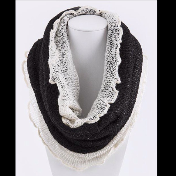 🚫SOLD🚫Double Lace Infinity Scarf. Price Firm. - Picture 3 of 4