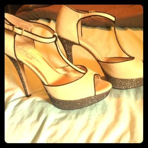 Jessica Simpson heels