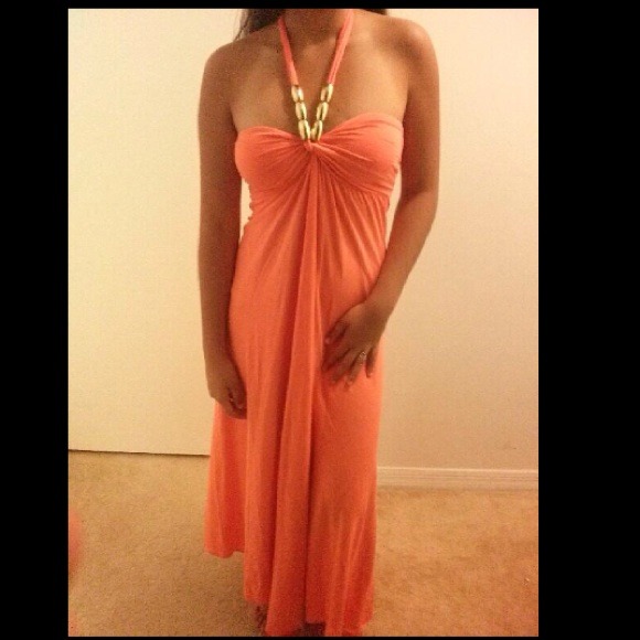 Gorgeous Long Peach/Coral Dress 😍