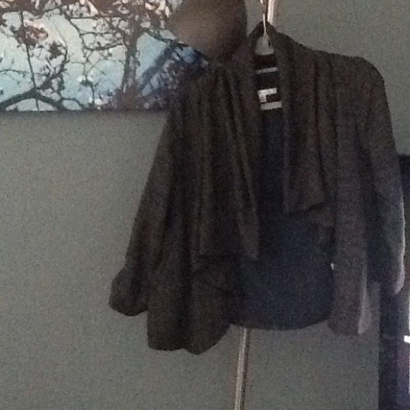 Beautiful plaid blazer!