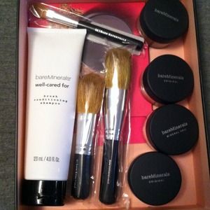 Bare Escentuals- Bare Minerals start up kit