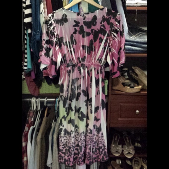 ☆☆SOLD☆☆Butterfly Dress - Picture 2 of 3