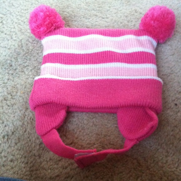Cute little pink hat size 6-12 months