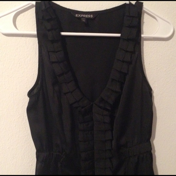 ❌❌SOLD in bundle❌❌Express blouse - Picture 4 of 4