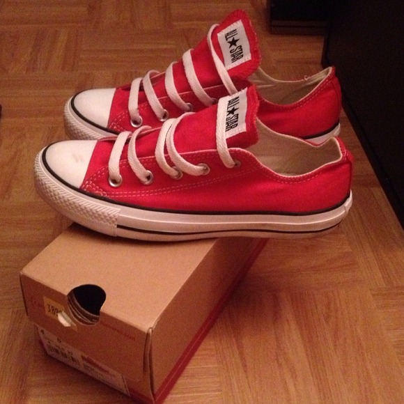 Red converse