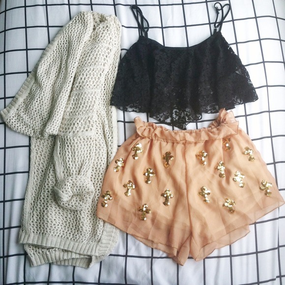 🚫Sold🚫Peach Chiffon Shorts