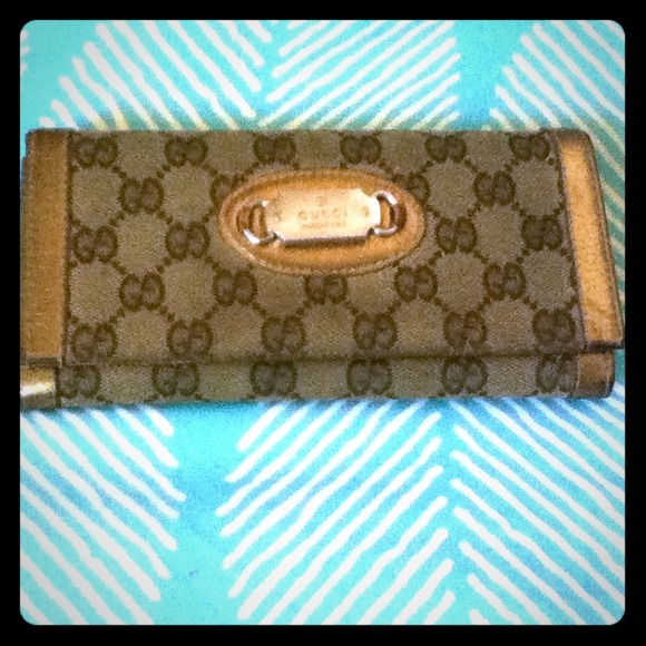Authentic Gucci wallet