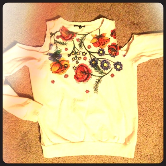 Open Shoulder sweatshirt