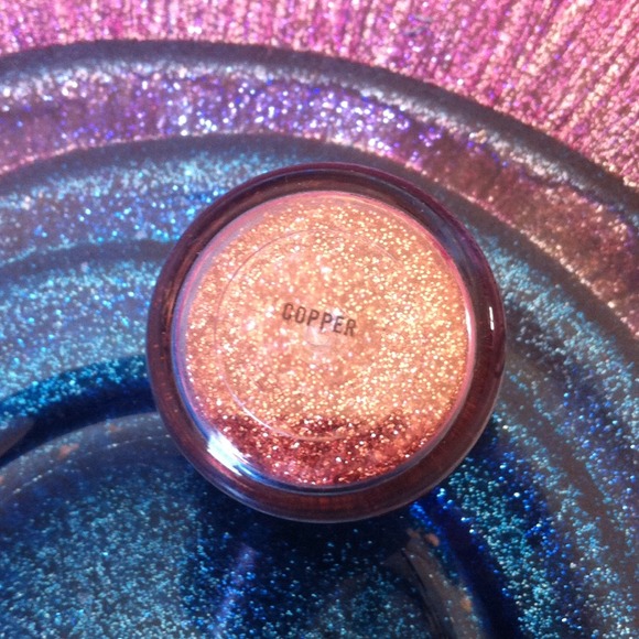 💚SOLD💚M.A.C Copper glitter - Picture 3 of 3