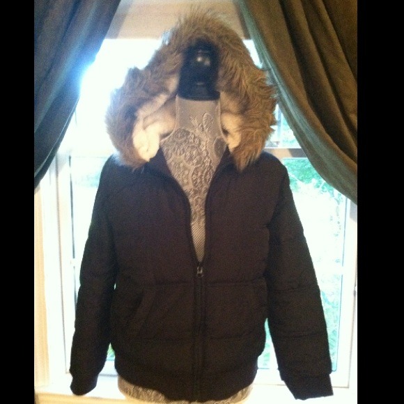 Black winter jacket - Picture 1 of 3