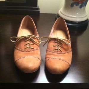 Beige Naturalizer Oxfords